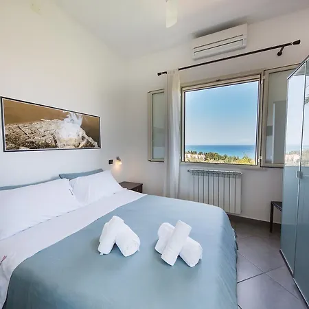 Bed & Breakfast Bouganville 4*