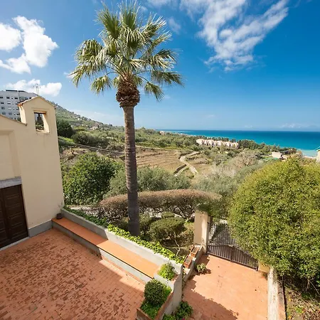 Bed & Breakfast Bouganville Cefalù